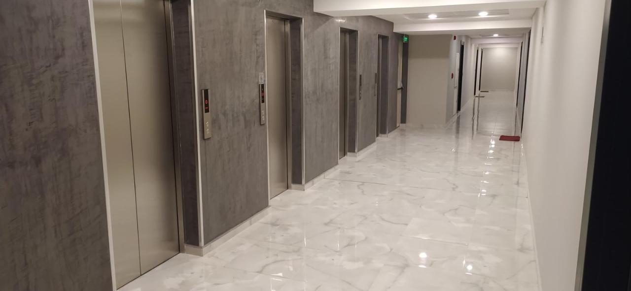 18Th & 16H Floor Secure Luxury Condos With Pool & Fitness Included In Price Skopje Ngoại thất bức ảnh