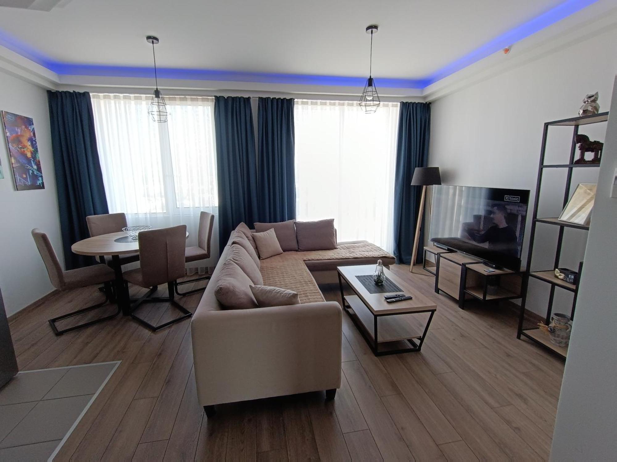 18Th & 16H Floor Secure Luxury Condos With Pool & Fitness Included In Price Skopje Ngoại thất bức ảnh