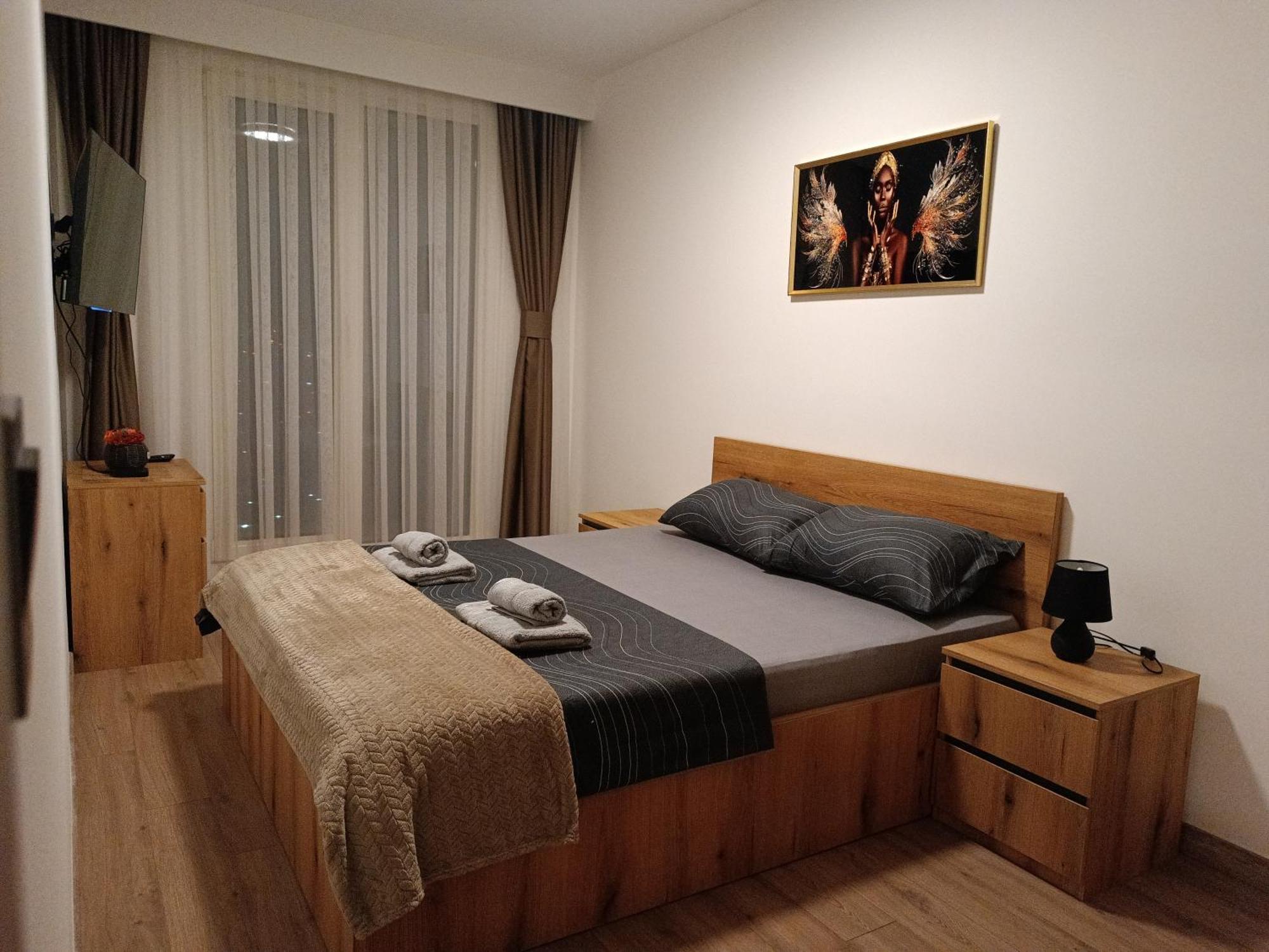 18Th & 16H Floor Secure Luxury Condos With Pool & Fitness Included In Price Skopje Ngoại thất bức ảnh