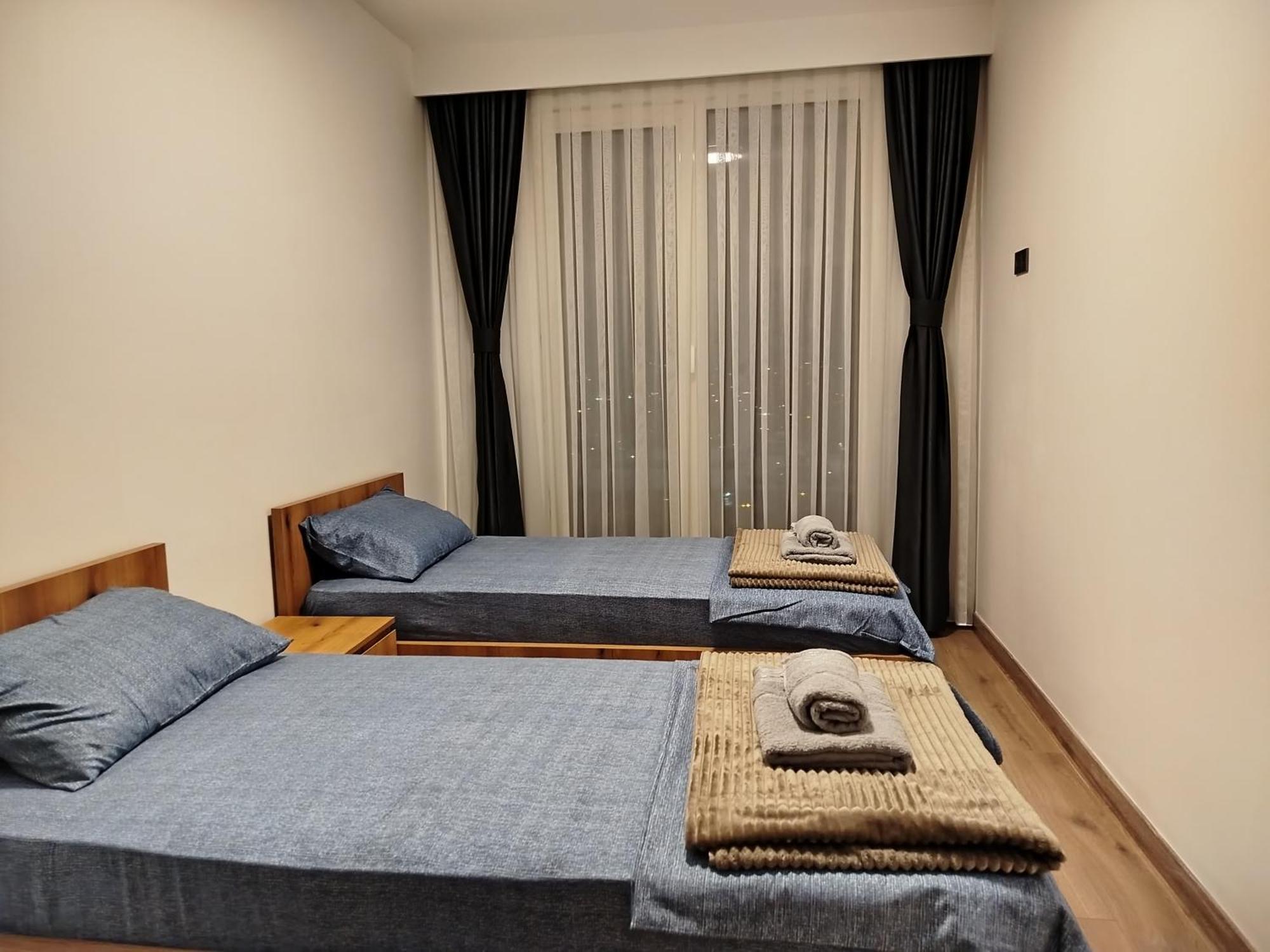 18Th & 16H Floor Secure Luxury Condos With Pool & Fitness Included In Price Skopje Ngoại thất bức ảnh