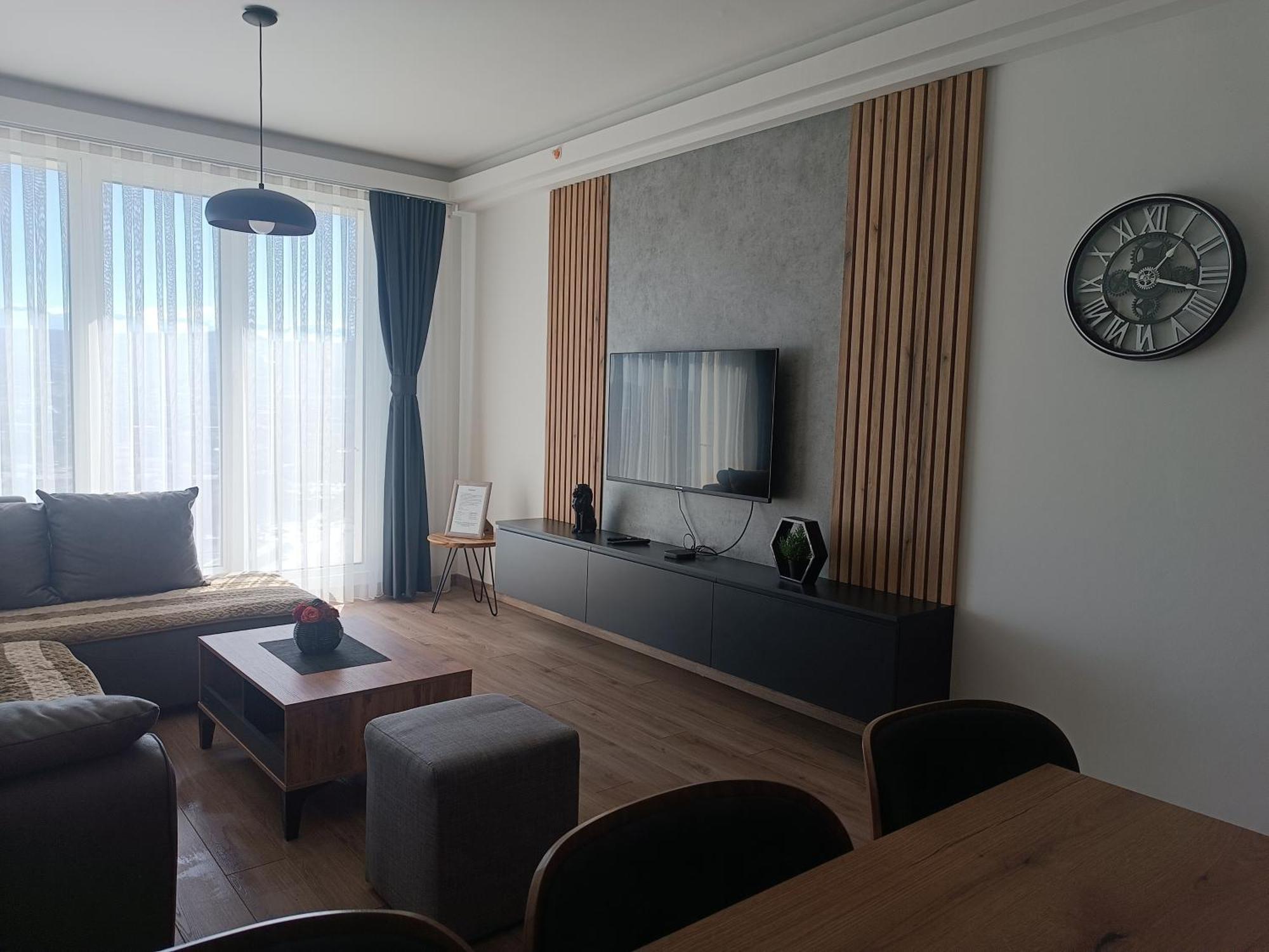 18Th & 16H Floor Secure Luxury Condos With Pool & Fitness Included In Price Skopje Ngoại thất bức ảnh